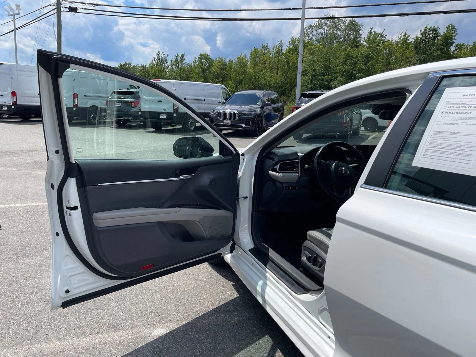 Used 2021 White Toyota SE image 10