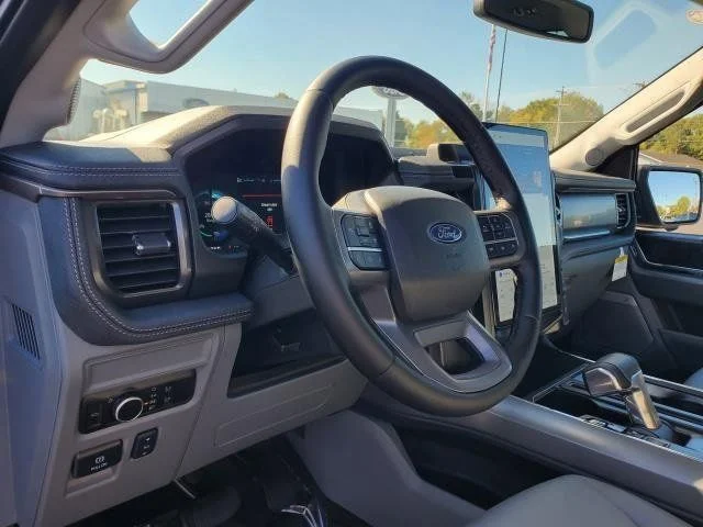 New 2025 Blue Ford Flash image 19