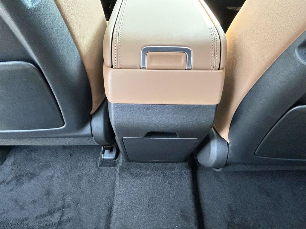 New 2027 White Hyundai Limited FWD image 12