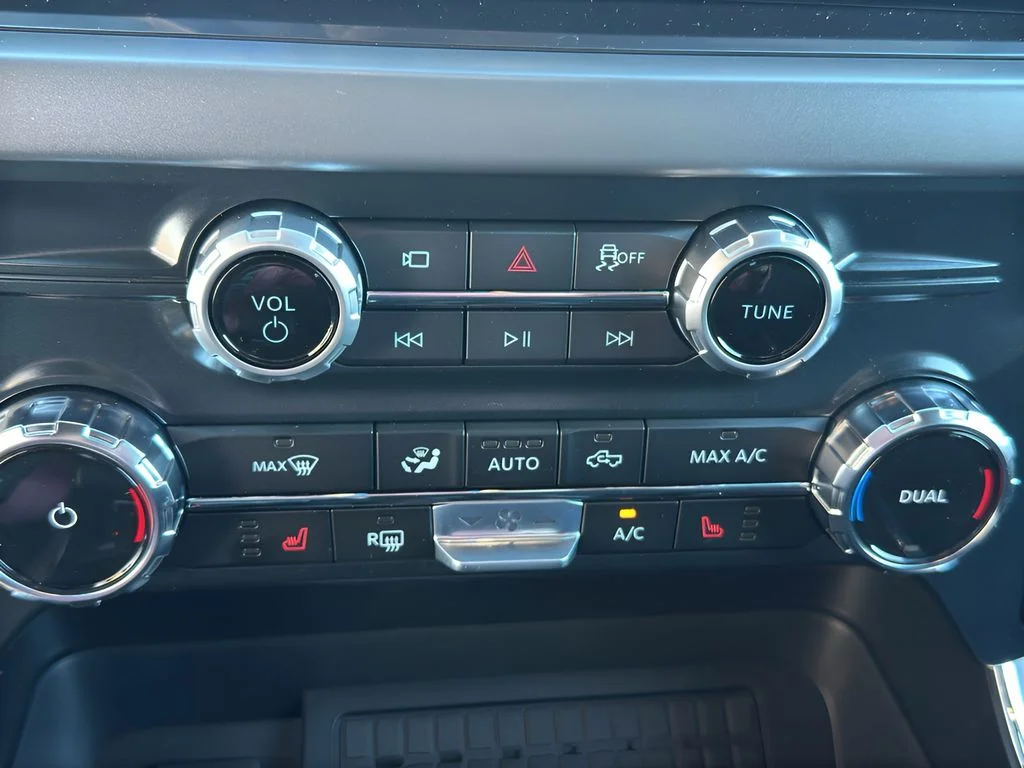 New 2026 Avalanche Ford XLT image 22