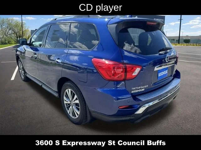 Used 2020 Blue Nissan SL image 9
