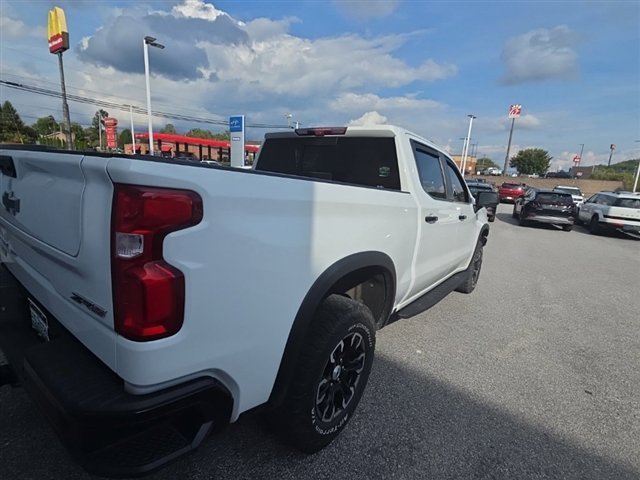 Used 2023 White Chevrolet ZR2 image 7