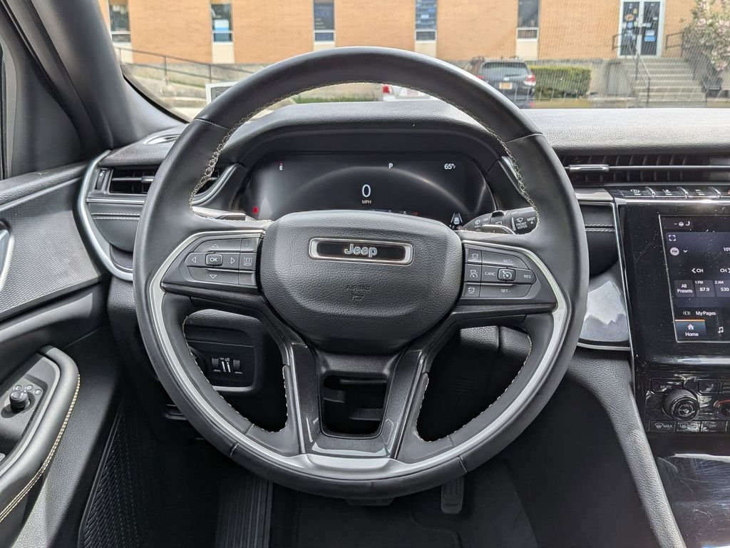 Used 2023 Black Jeep Altitude X image 14
