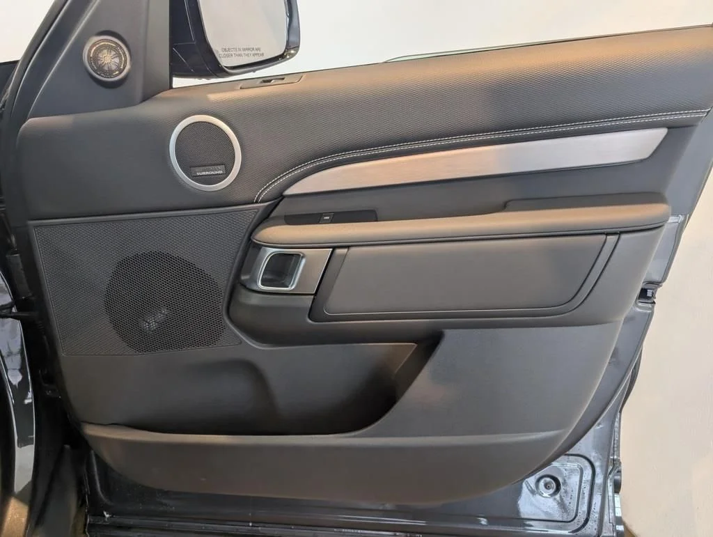 New 2026 Carpathian Grey Land Rover  image 33