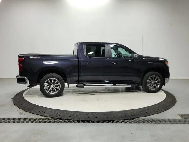 Used 2024 Dark Ash Metallic Chevrolet LT (2FL) image 9