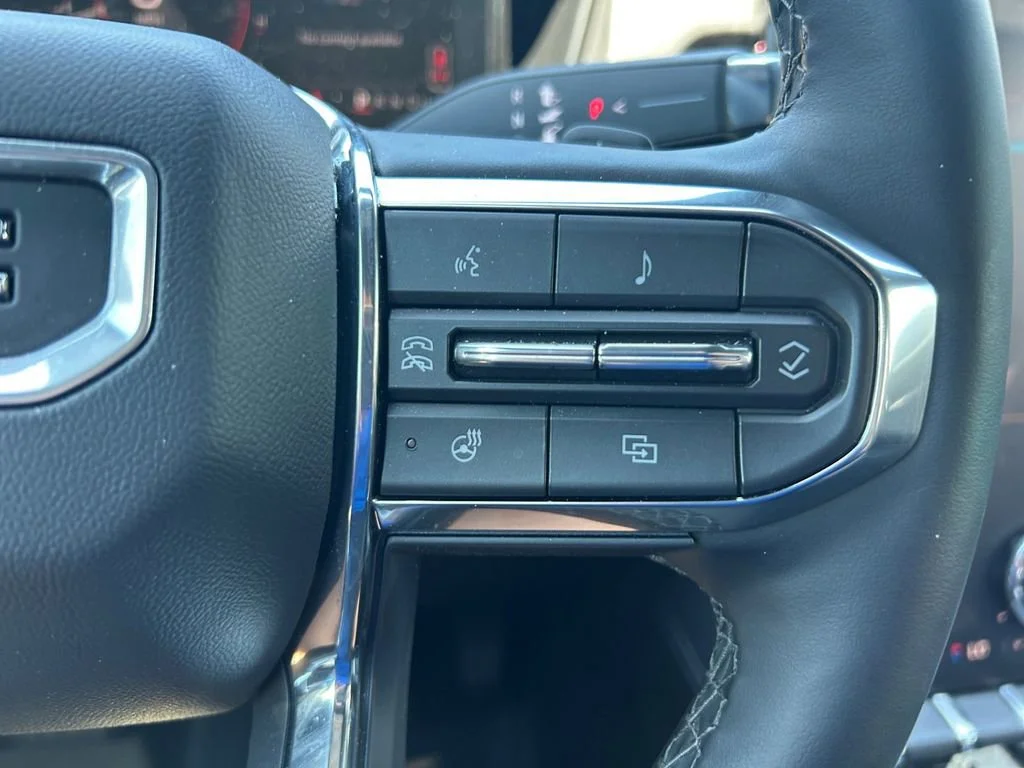 New 2026 Sterling Metallic GMC Elevation image 34