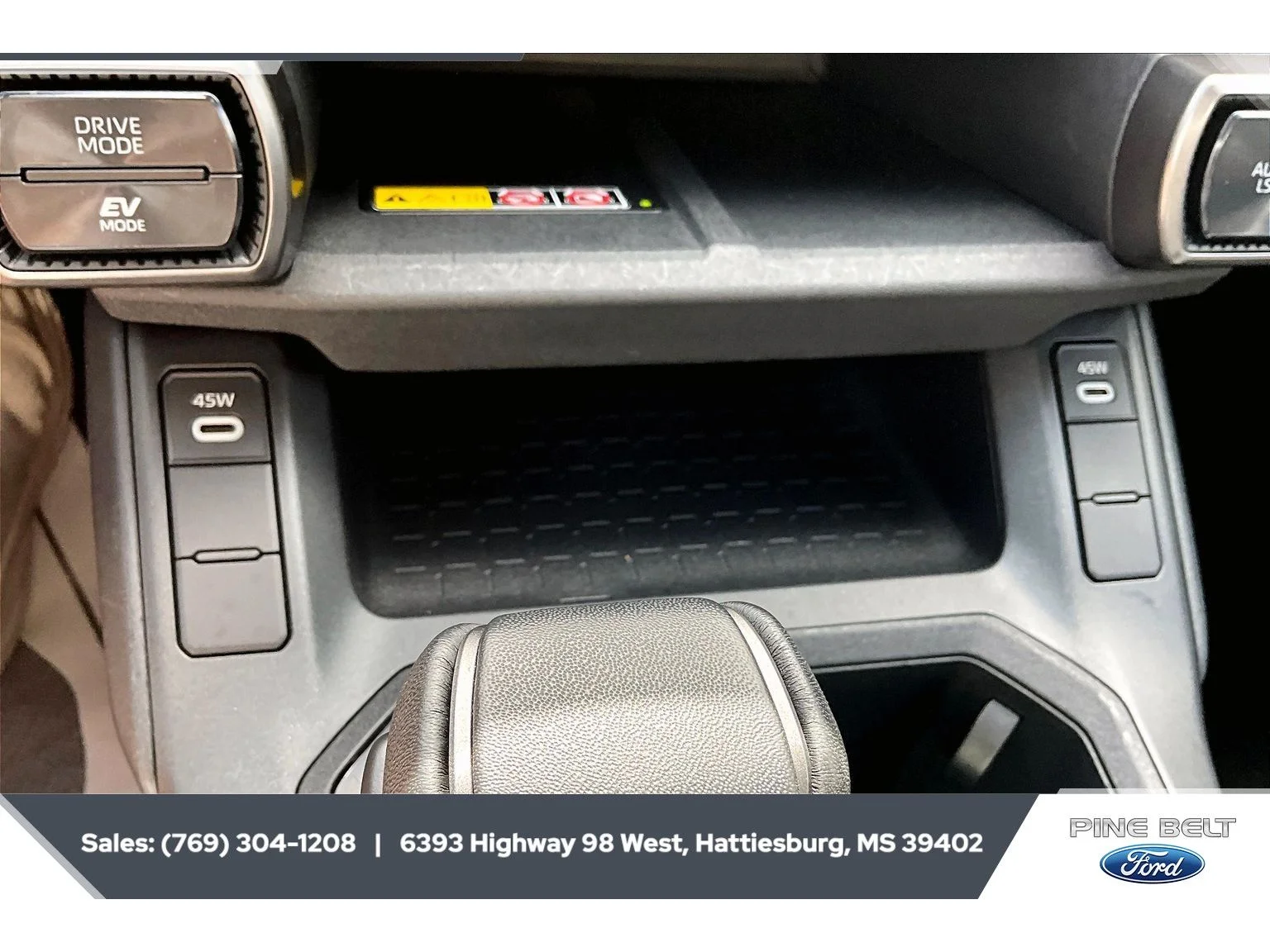 Used 2026 Midnight Black Metallic Toyota XLE Premium image 24