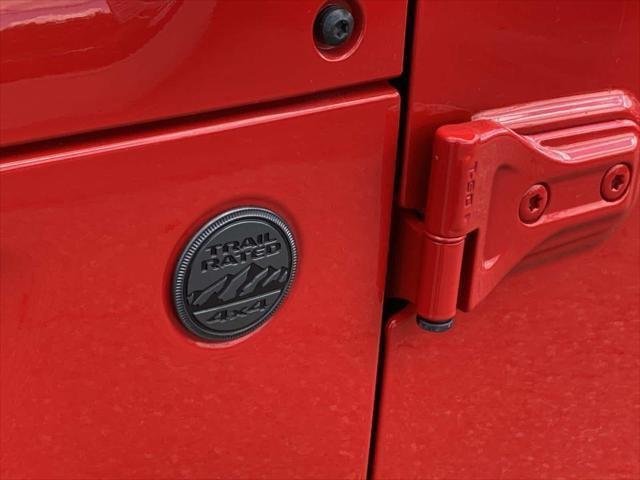 Used 2022 Firecracker Red Clearcoat Jeep Sport S image 10