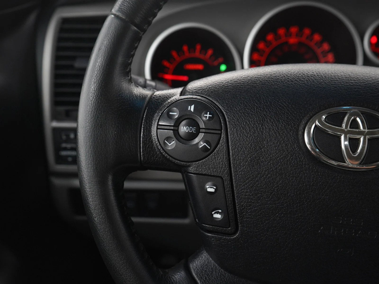 Used 2010 Silver Sky Metallic Toyota SR5 image 26