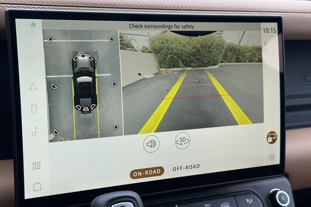 New 2026 Woolstone Green Land Rover X-Dynamic SE image 18