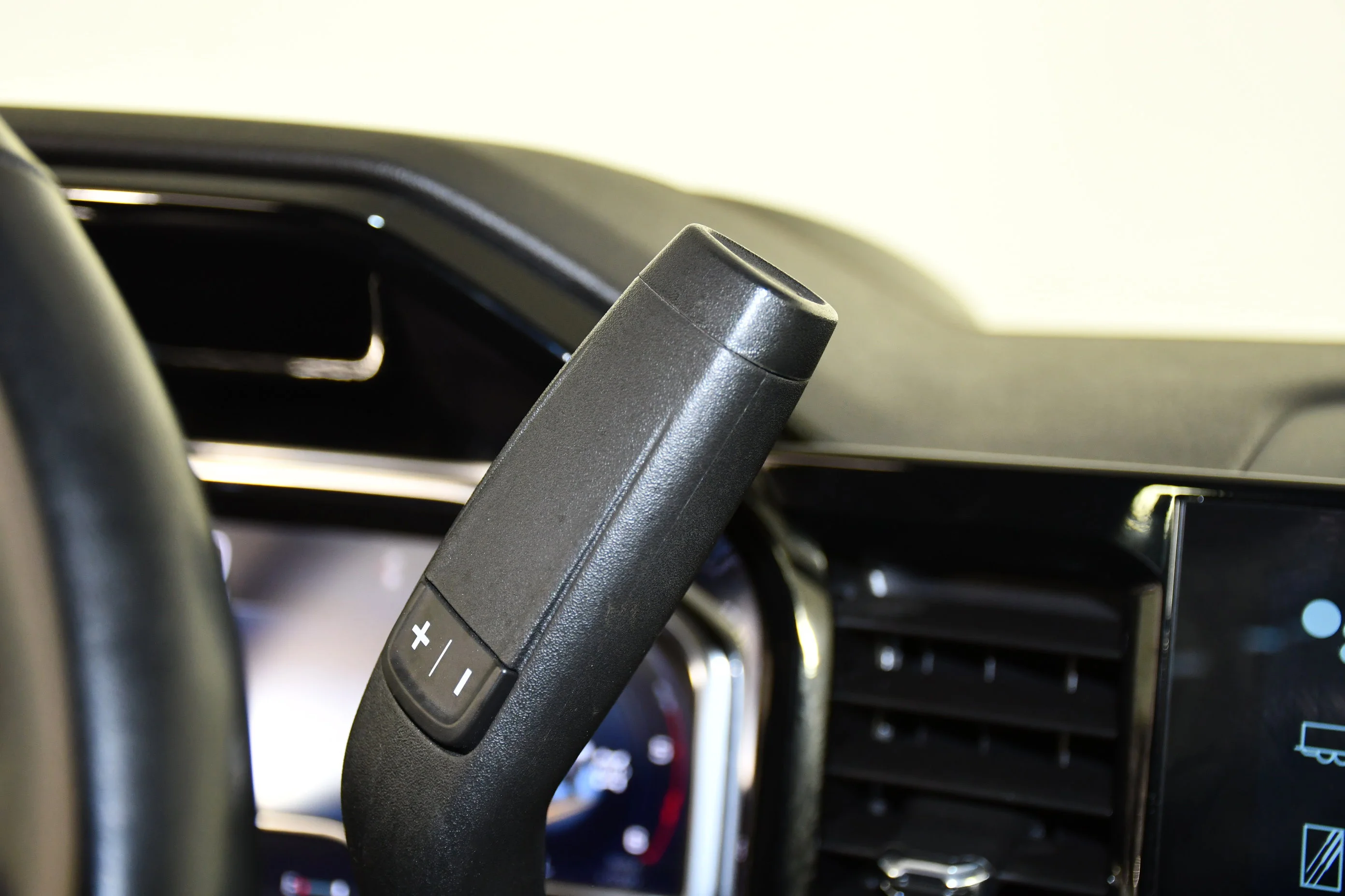 Used 2024 Black Chevrolet High Country image 26