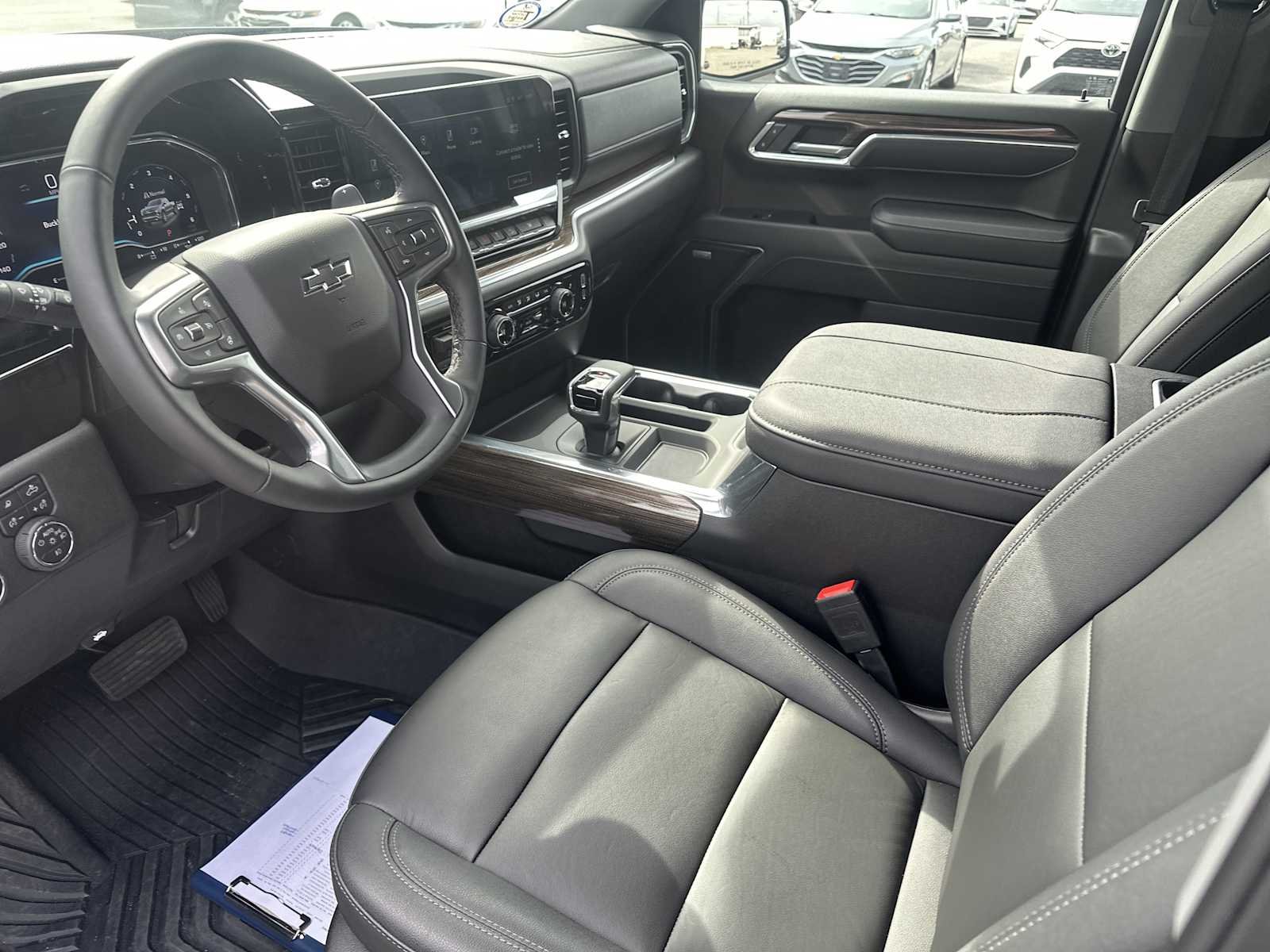 2025 Chevrolet Silverado 1500 RST - Photo 31