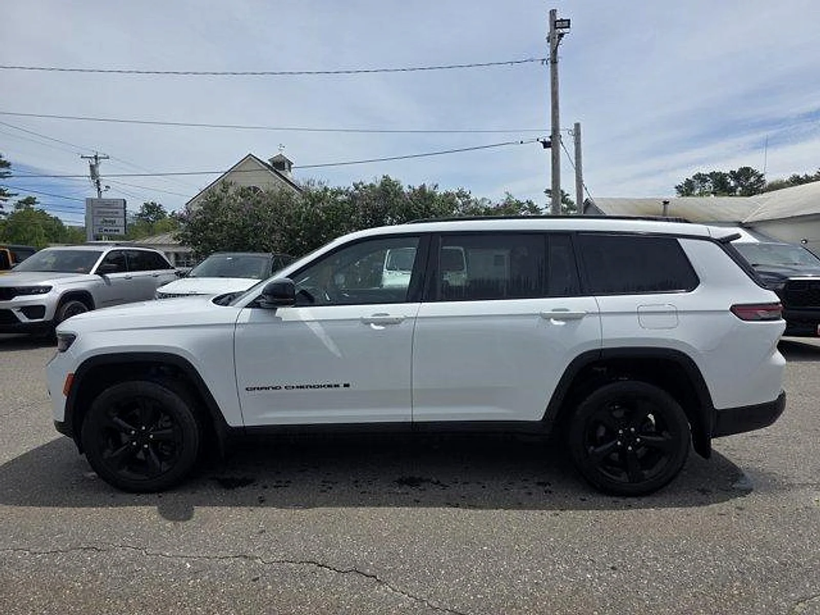 Used 2023 Bright White Clearcoat Jeep Altitude 4x4 image 2
