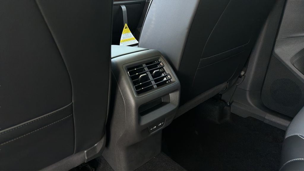 New 2026 Platinum Gray Metallic Volkswagen 2.0T SE image 34