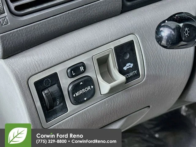 Used 2007 Silver Streak Mica Toyota LE image 12