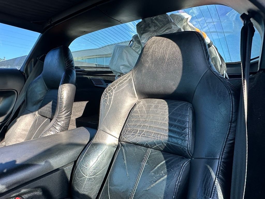 Used 1995  Chevrolet Base image 25