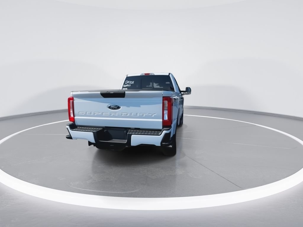 New 2026 Oxford White Ford F-350® XL image 7
