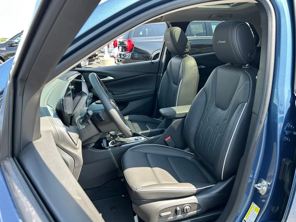 New 2026 Ocean Blue Metallic Buick Avenir image 17
