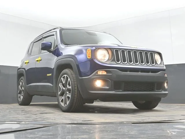 Used 2017 Blue Jeep Latitude image 39