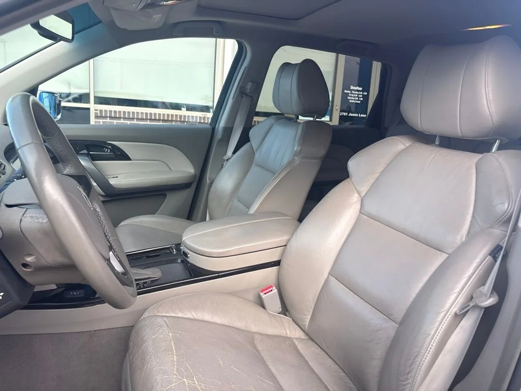 Used 2008 Silver Acura Technology SH-AWD image 12