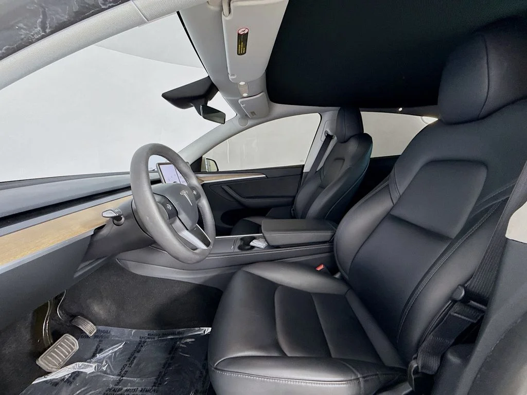 Used 2024 White Tesla Long Range image 19