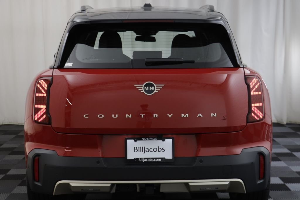 Certified Used 2026 Chili Red MINI Signature Plus image 14