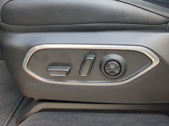 New 2026 Steel Blue Exterior Paint Jeep Limited Reserve image 24