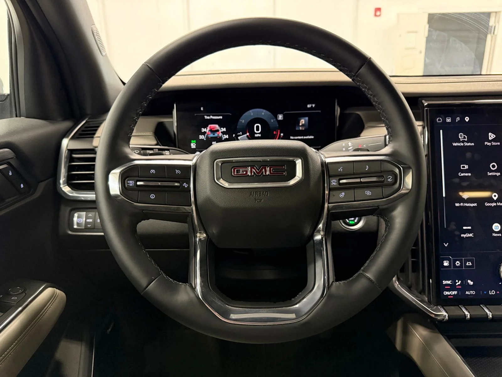 Used 2025 White GMC Elevation image 14