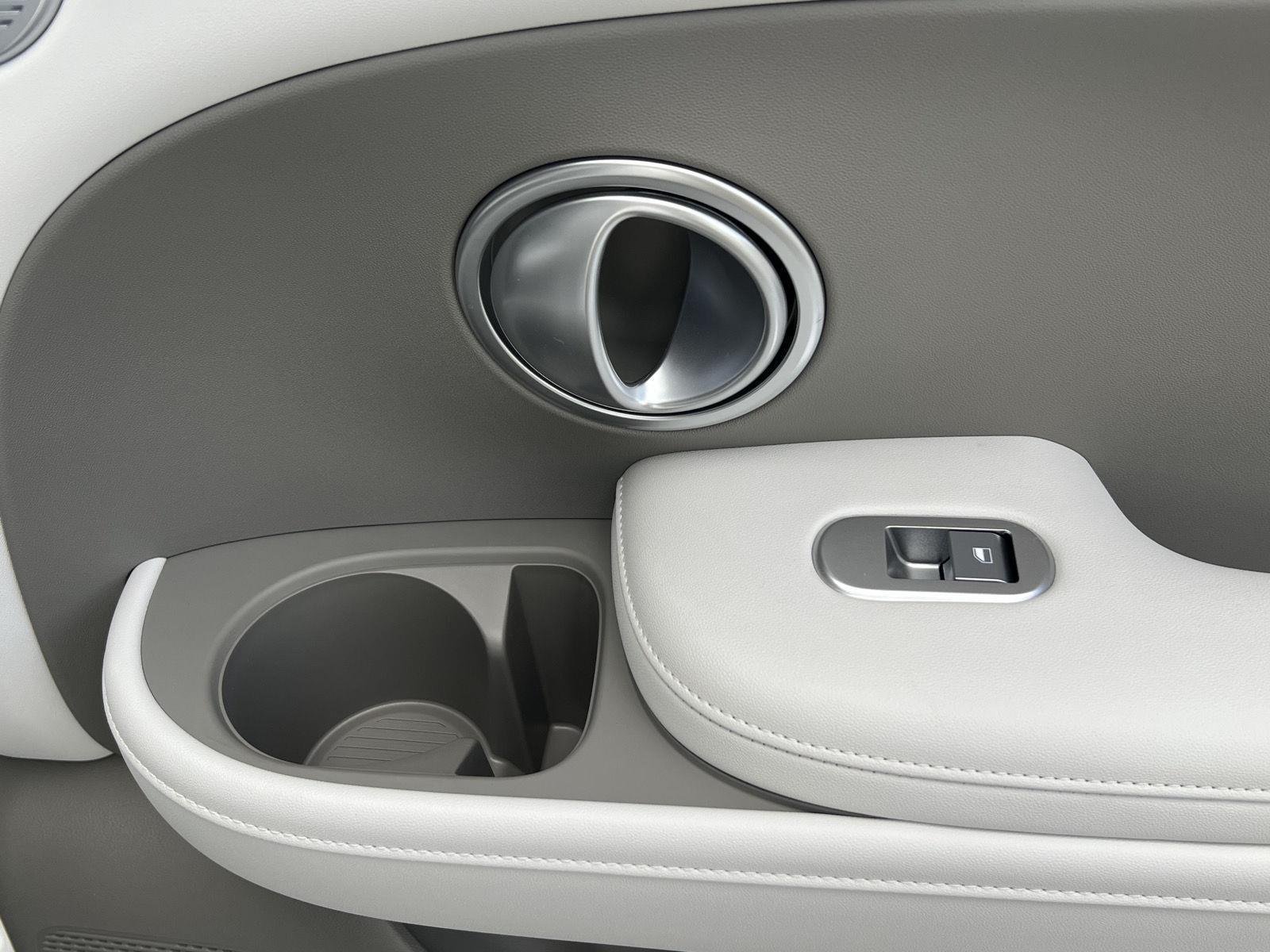 New 2026 Creamy White Pearl Hyundai SEL Premium 8P image 23