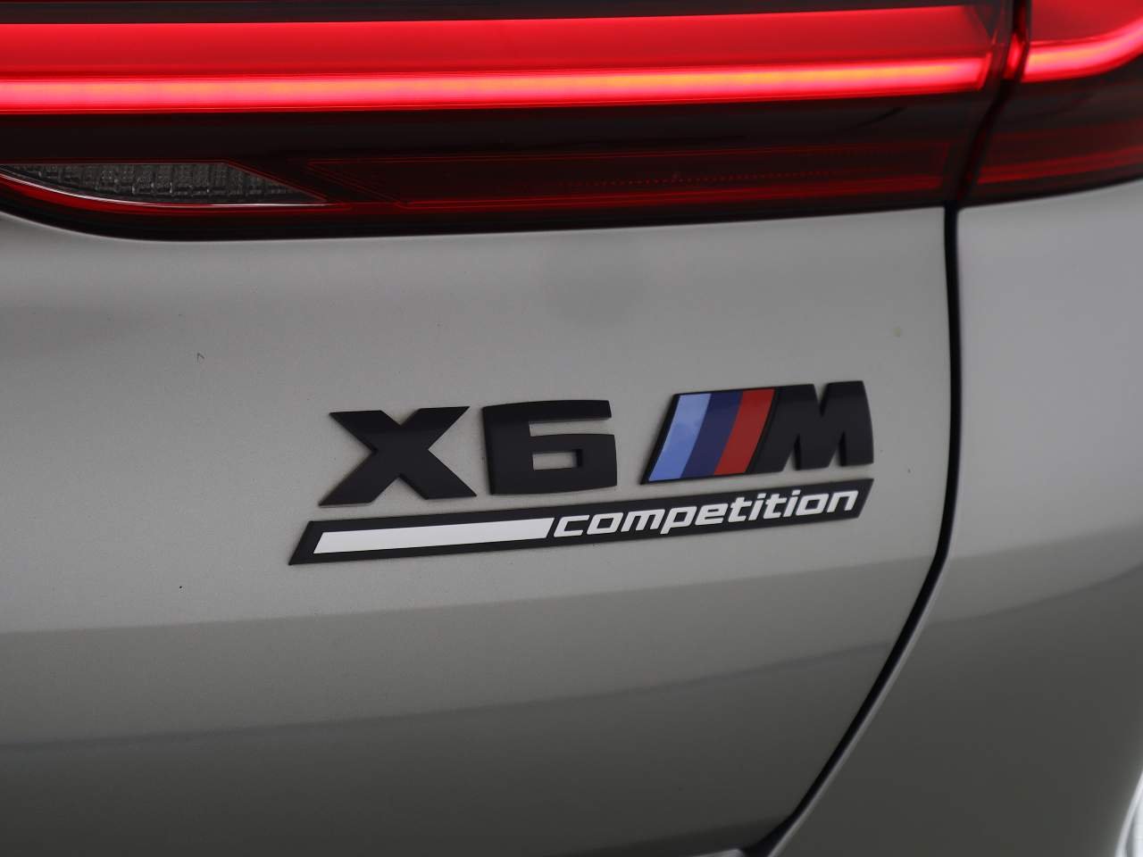 Used 2021 Donington Grey Metallic BMW  image 7