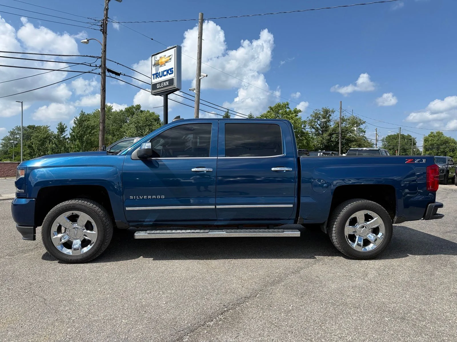 Used 2018 Blue Chevrolet LTZ image 5