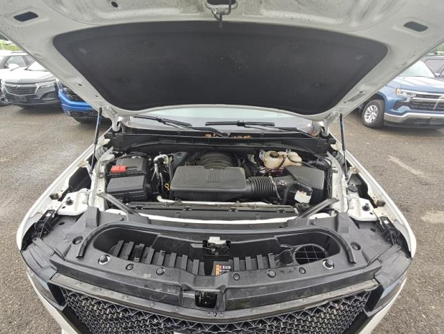 Used 2023 White Cadillac Sport Platinum image 8