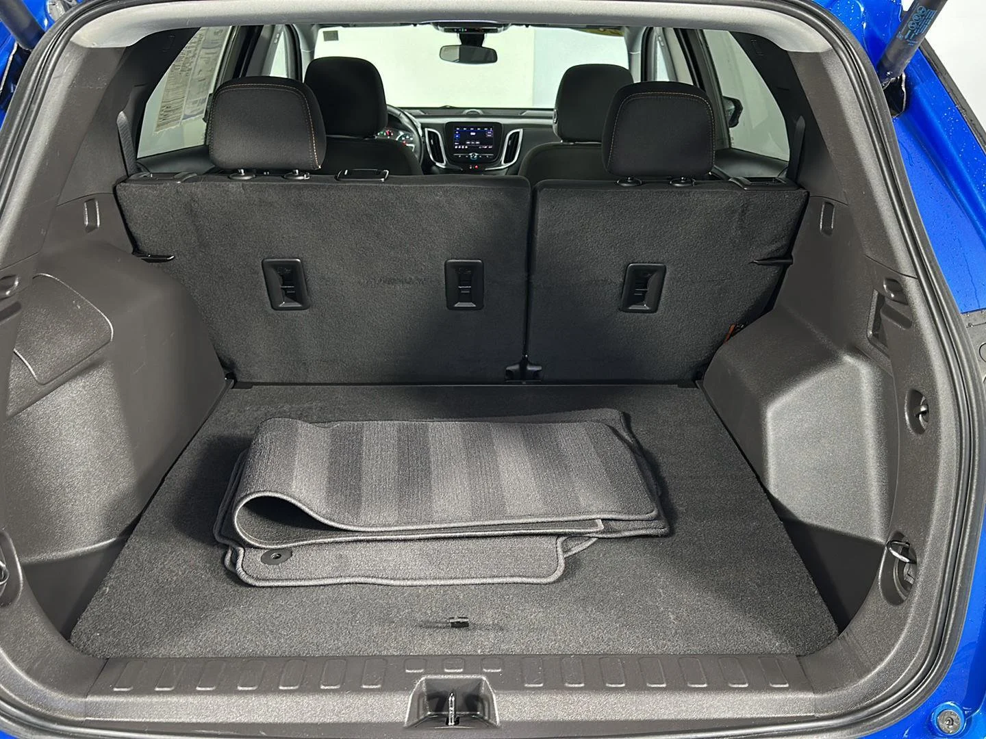 Used 2024 Riptide Blue Chevrolet LT image 23