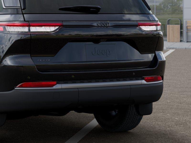 New 2026 Diamond Black Crystal Pearl-Coat Exterior Paint Jeep GRAND CHEROKEE LAREDO ALTITUDE image 13