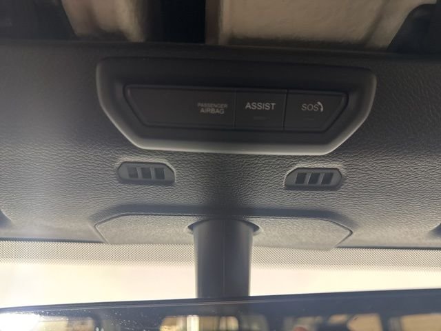 Used 2022 Bright White Clearcoat Jeep Rubicon image 13