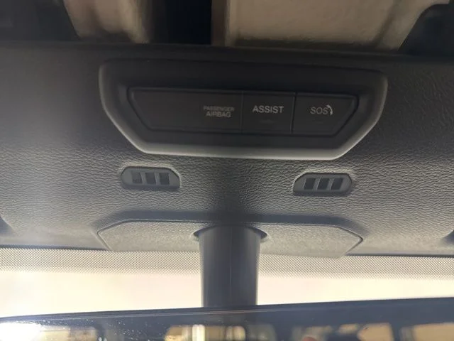 Used 2022 White Jeep Rubicon image 13