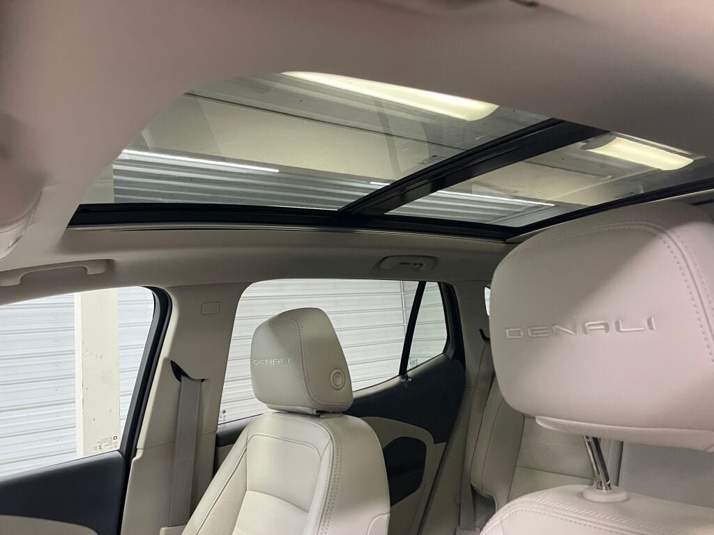 2023 GMC Terrain Denali - Photo 8