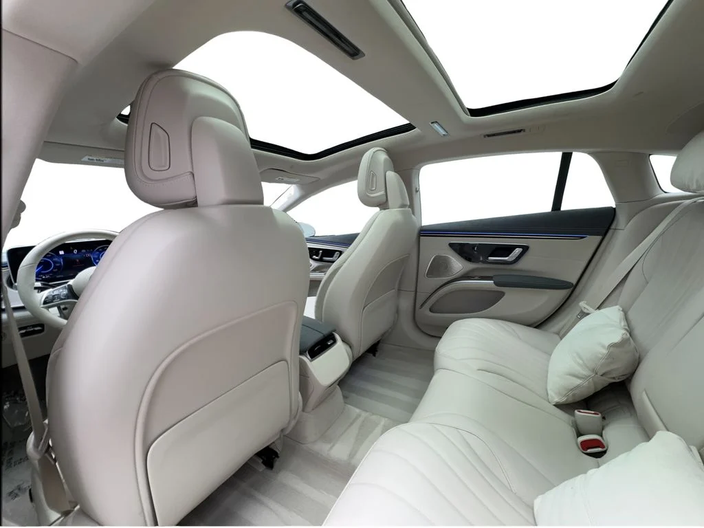 Used 2023 White Mercedes-Benz 450 image 21