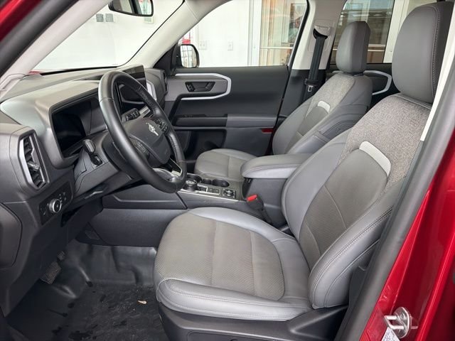Used 2025 Red Ford Badlands image 13