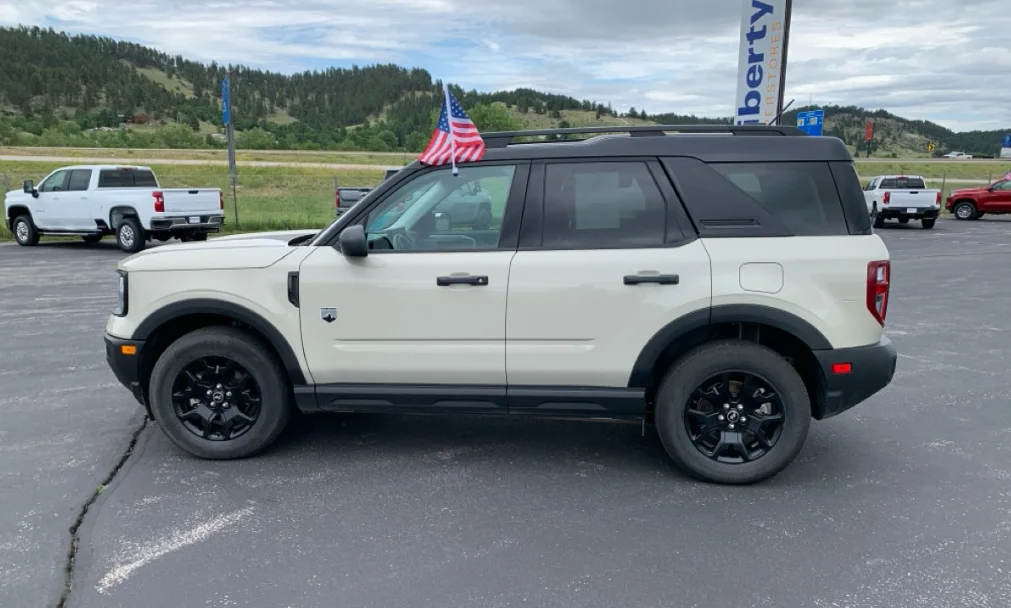 Certified Used 2025 Beige Ford Big Bend image 7