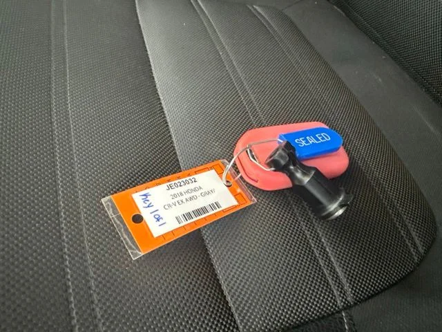 Used 2018  Honda EX image 31