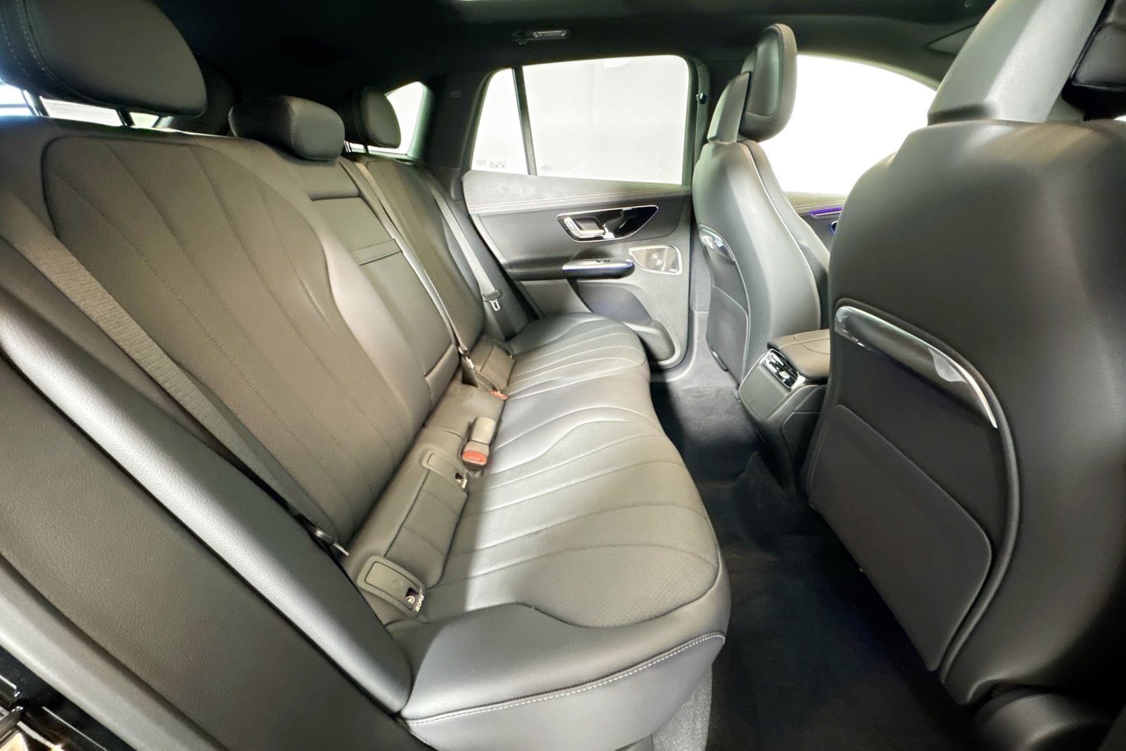 New 2026 Black Mercedes-Benz EQE 320 image 25