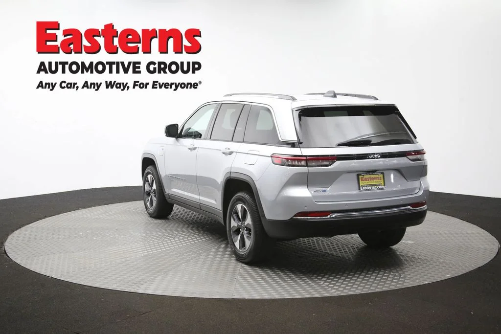 Used 2022 Silver Jeep 4xe image 68