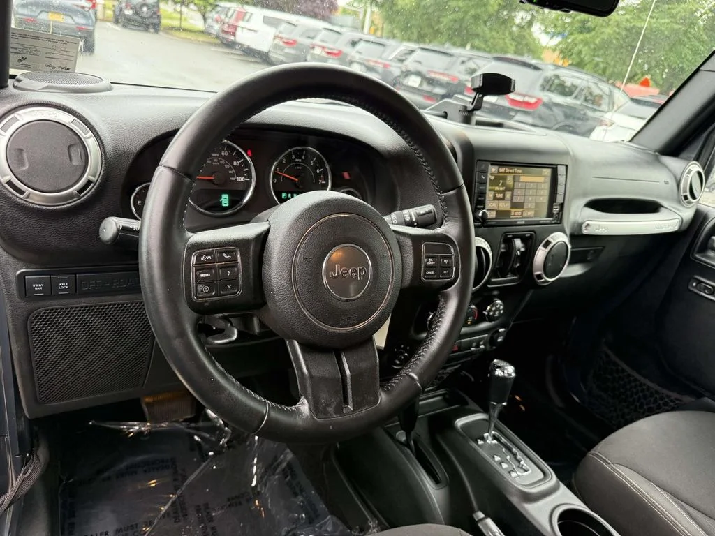 Used 2017 Black Jeep Unlimited Rubicon image 2