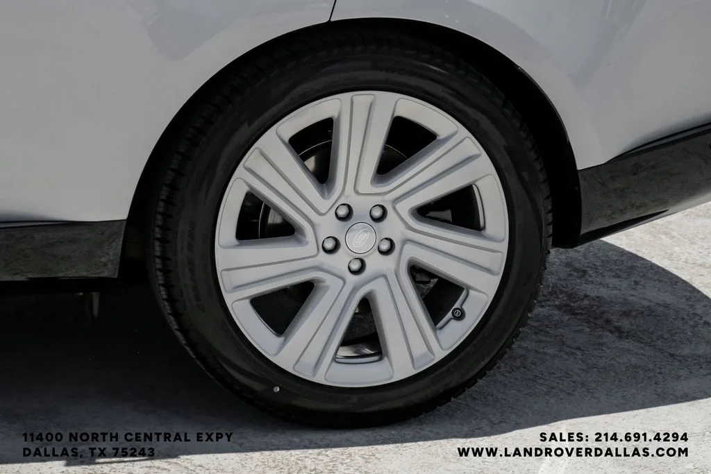 Used 2023 Hakuba Silver Metallic Land Rover SE image 58
