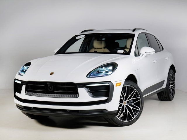 2026 Porsche Macan Base