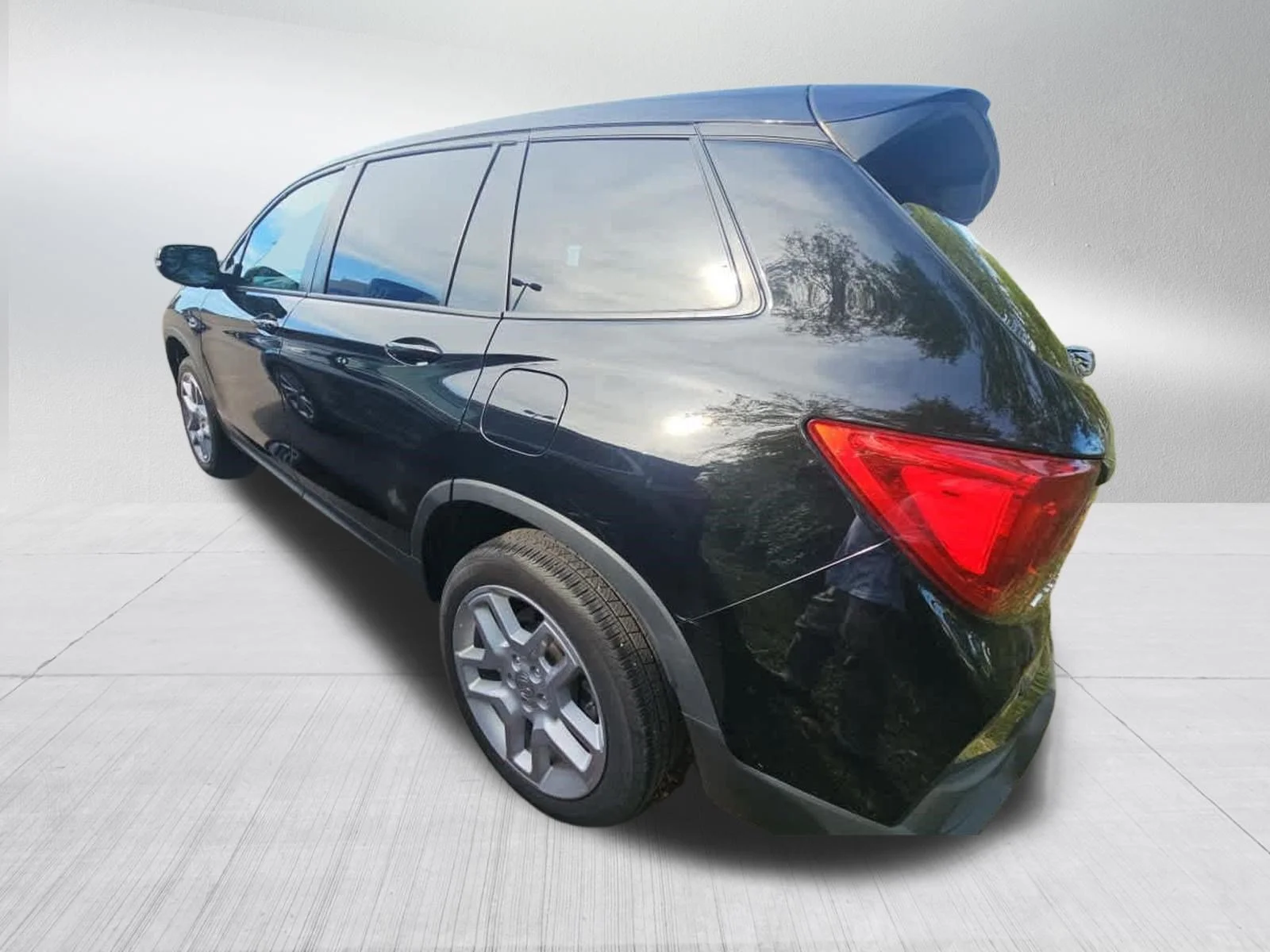 Certified Used 2025 Crystal Black Pearl Honda EX-L image 6
