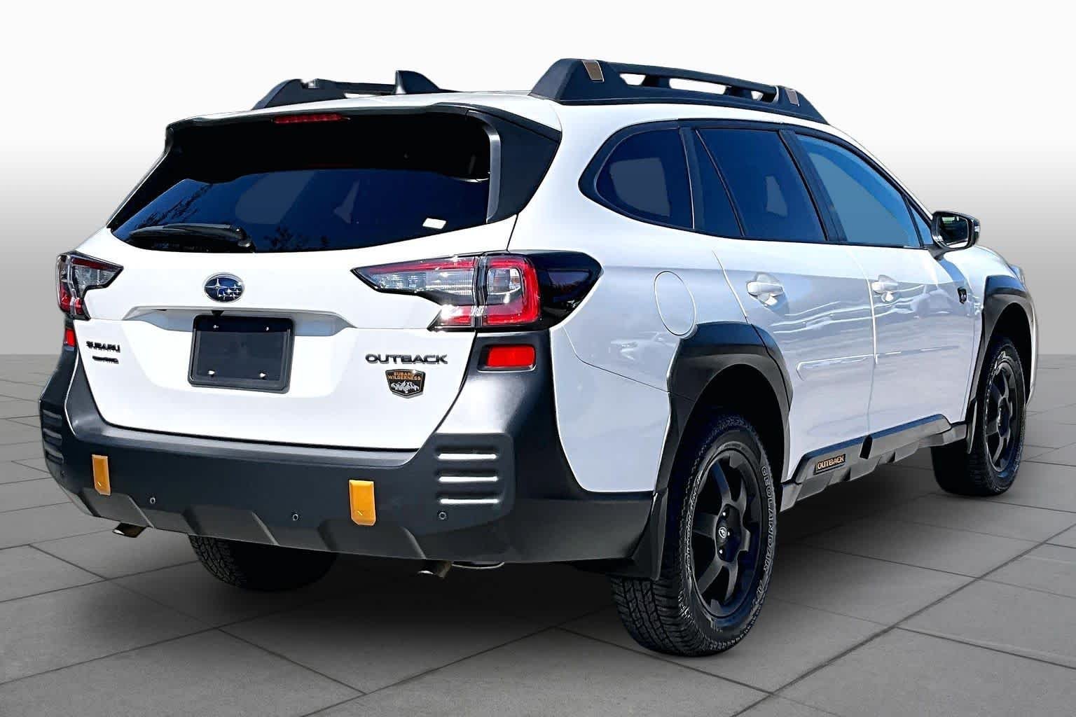 Used 2025 Crystal White Pearl Subaru Wilderness image 13