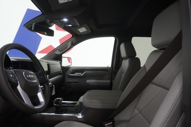 2026 GMC Sierra 1500 SLT - Photo 21