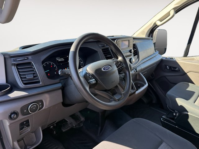Certified Used 2025 Oxford White Ford Base image 15